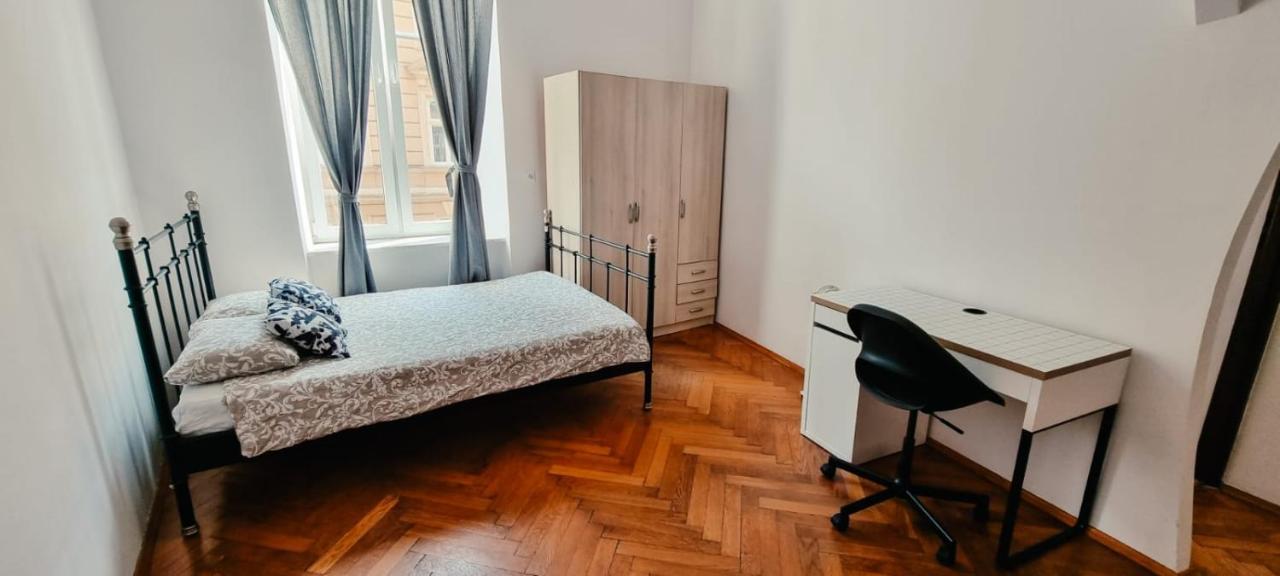 Batorego Apartment Cracovia Esterno foto