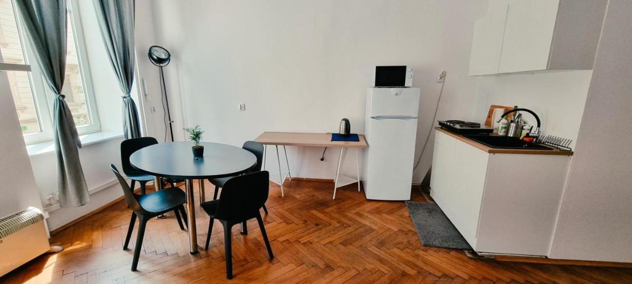 Batorego Apartment Cracovia Esterno foto